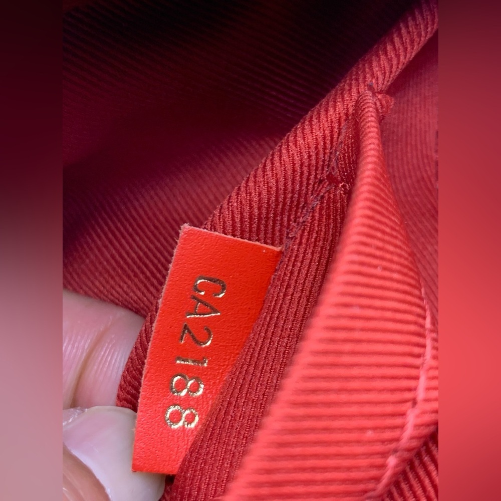 LOUIS VUITTON Monogram Saintonge Red - Picture 3 of 14